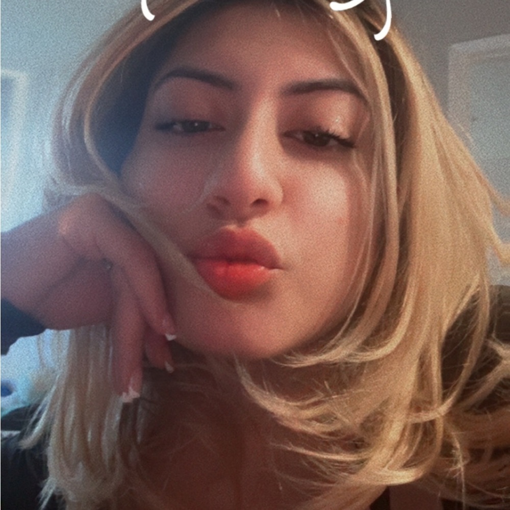 Meet your Posher, Jasmine